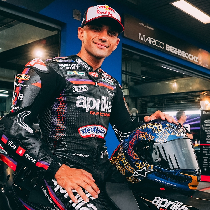 Täismaskiiver Alpinestars Supertech R10 Marthanator piiratud väljaandega JORGE MARTIN sinine pärlkuldpunane