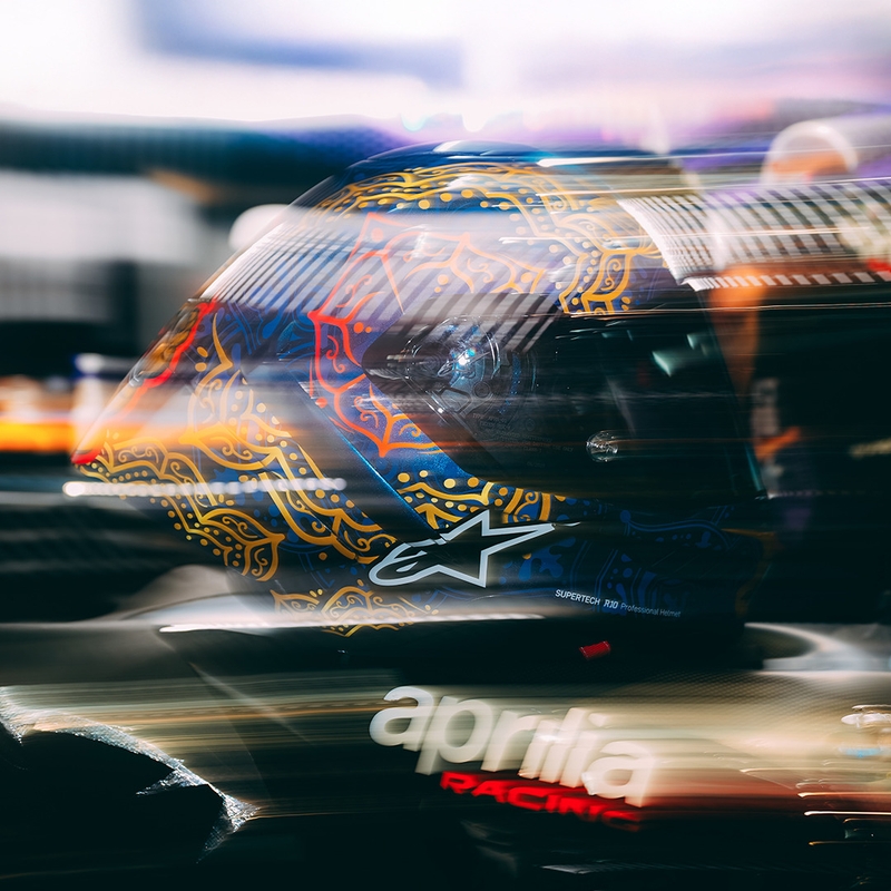Täismaskiiver Alpinestars Supertech R10 Marthanator piiratud väljaandega JORGE MARTIN sinine pärlkuldpunane