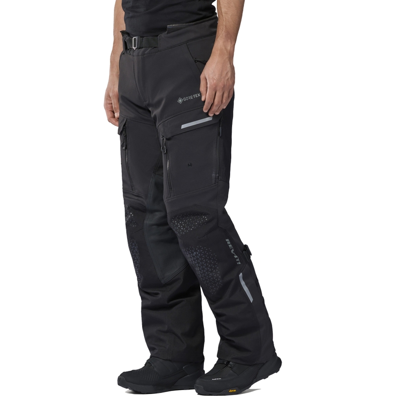 Revit Defender 4 GTX mootorrattapüksid mustad