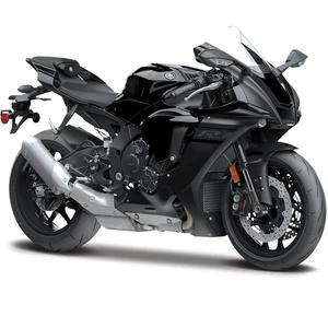 Maisto Yamaha YZF-R1 1:12 mootorratta mudel must